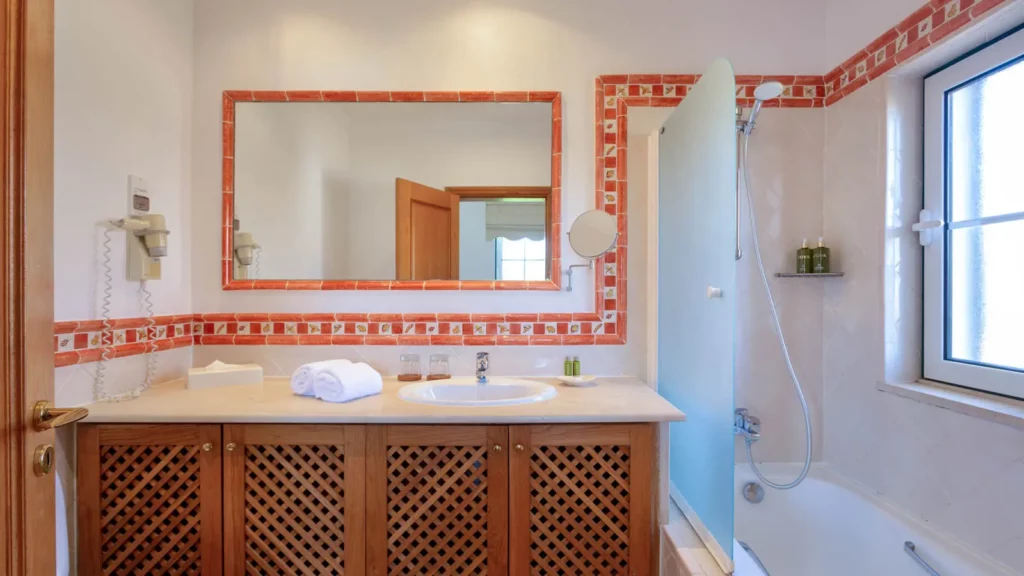 Martinhal Quinta 3-bedroom Townhouse Bathroom