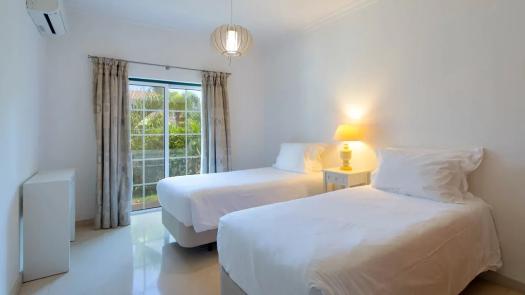 Martinhal Quinta 4-bedroom Luxury Villa Twin Bedroom
